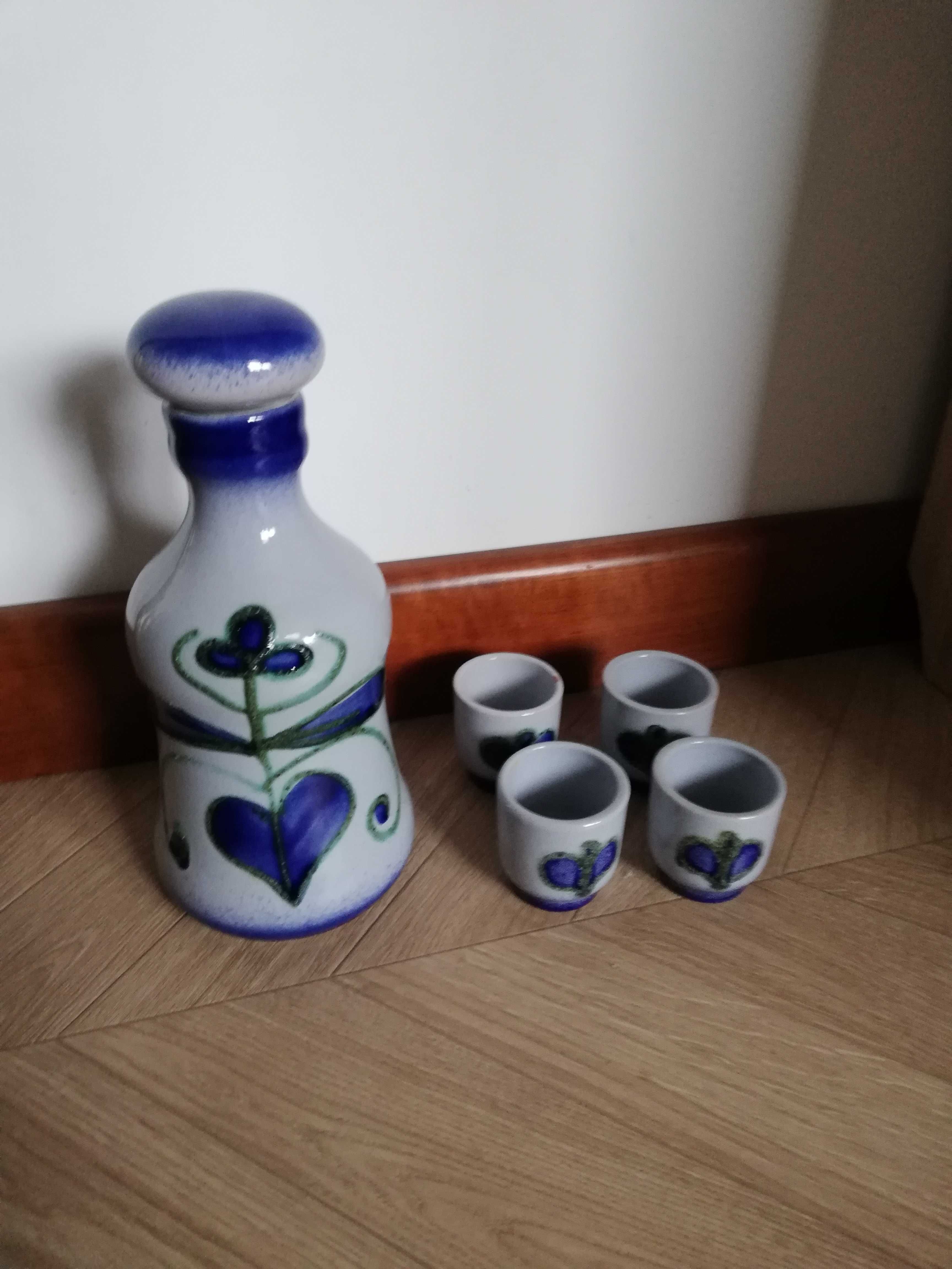 Karafka ceramiczna Strehla z korkiem + 4 kubeczki