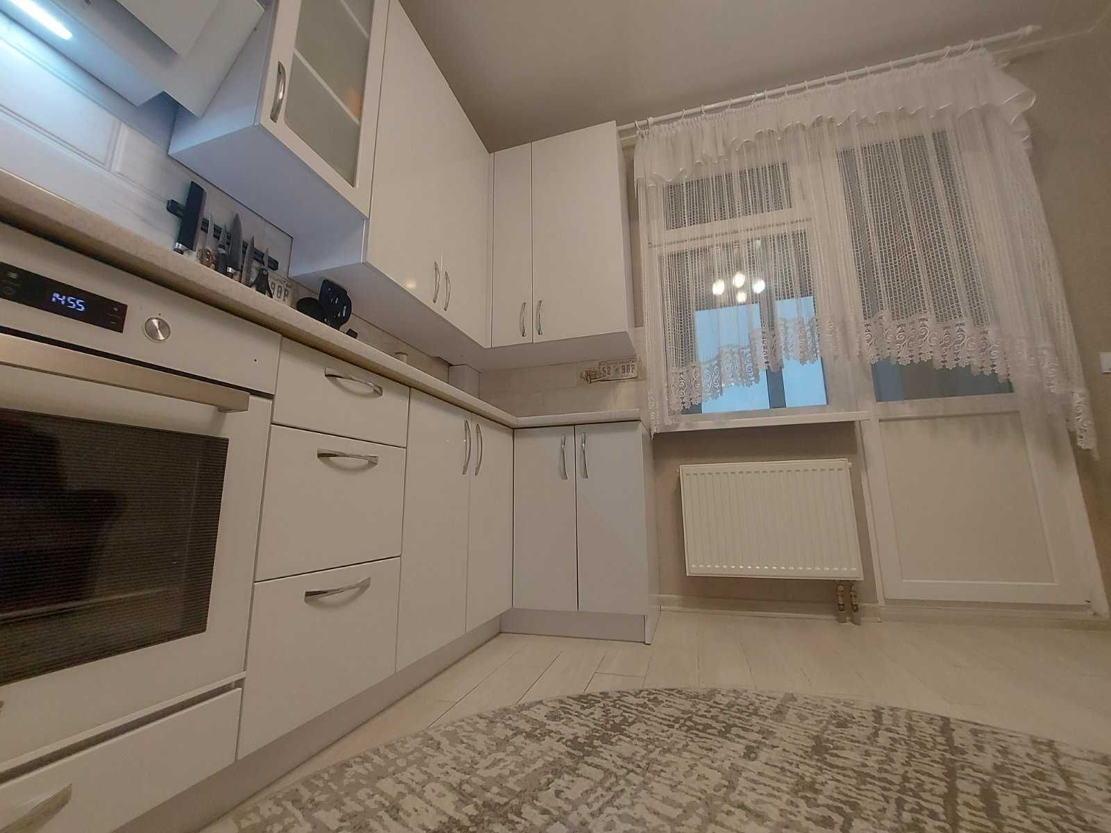 Продаж 1к квартири з ремонтом Рауш Озерна SL