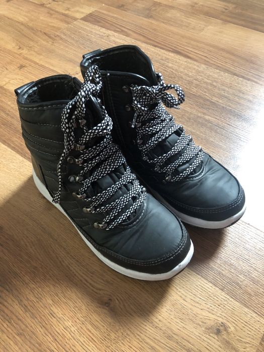 Zimowe buty botki trekkingowe ciepłe  czarne Alexa Weatherproof sport