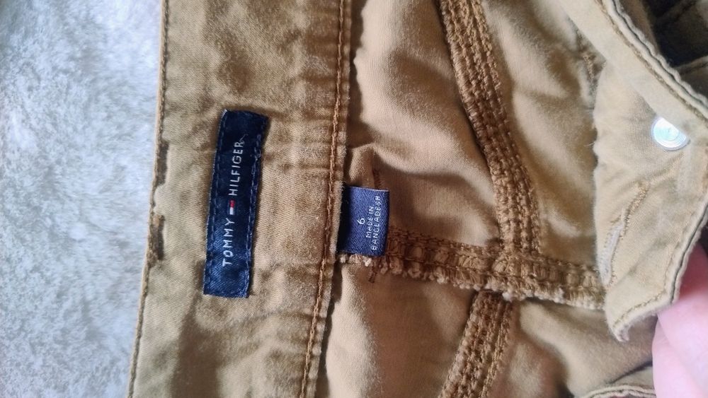 Materiałowe spodnie damskie szerokie nogawki . Rozmiar xl . Tommy Hilf