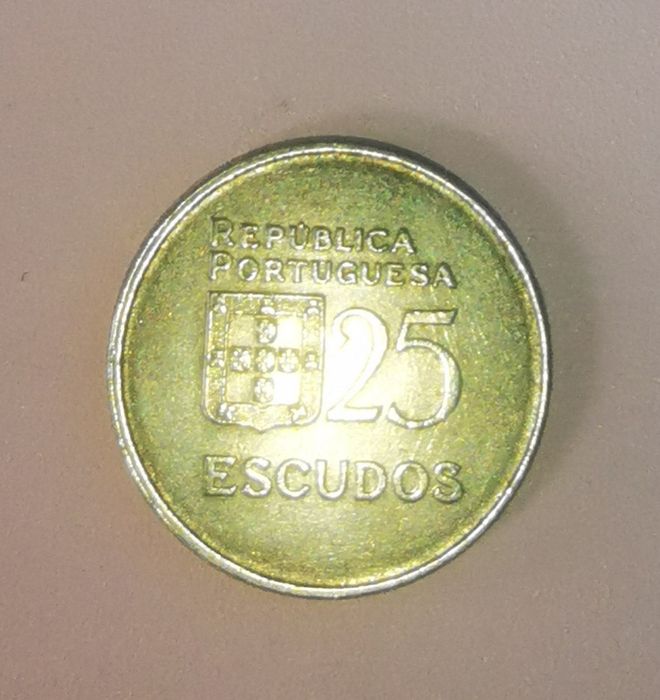 Moeda de 25 escudos