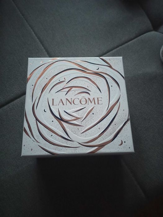 Sprzedam zestaw kremów Lancome