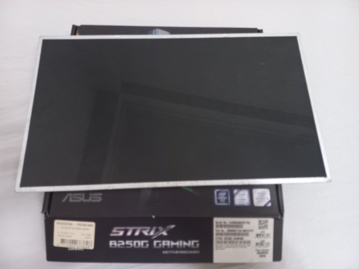 Ecrã 15.6" N156BGE -L21 Rev. C1