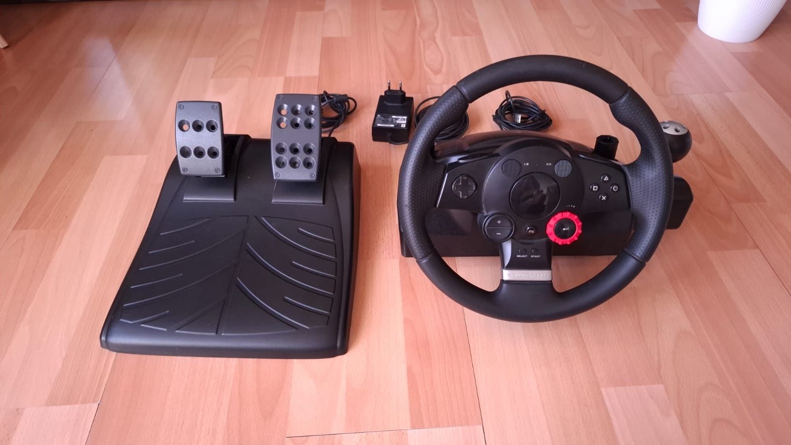 Logitech Driving Force GT