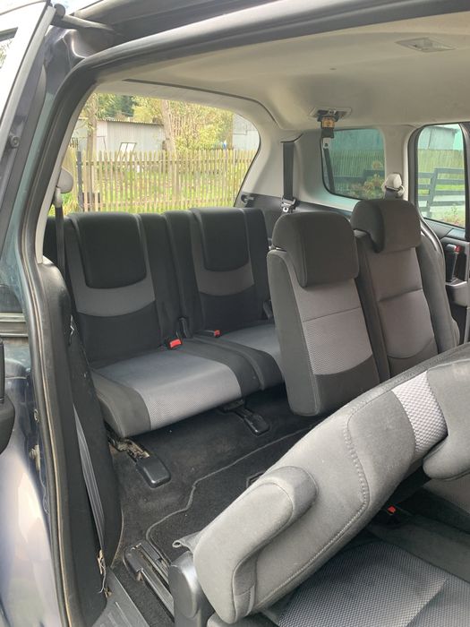 Продам автомобіль Мазда