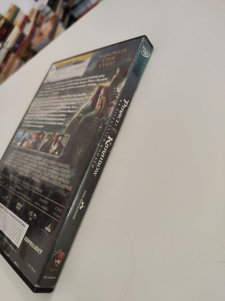 Piraci z Karaibów Na nieznanych wodach Disney - płyta DVD