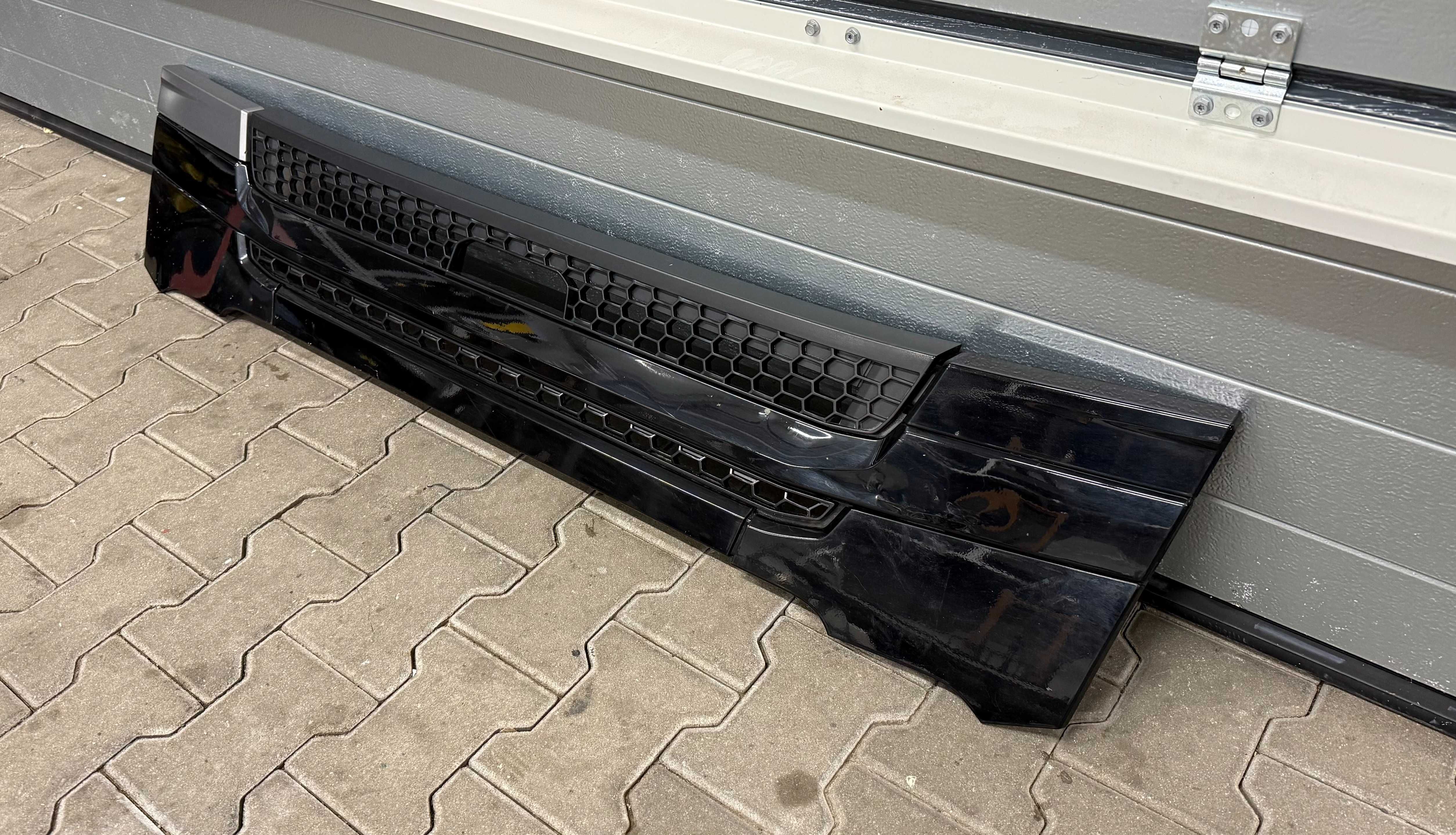 maska atrapa ławka SCANIA
