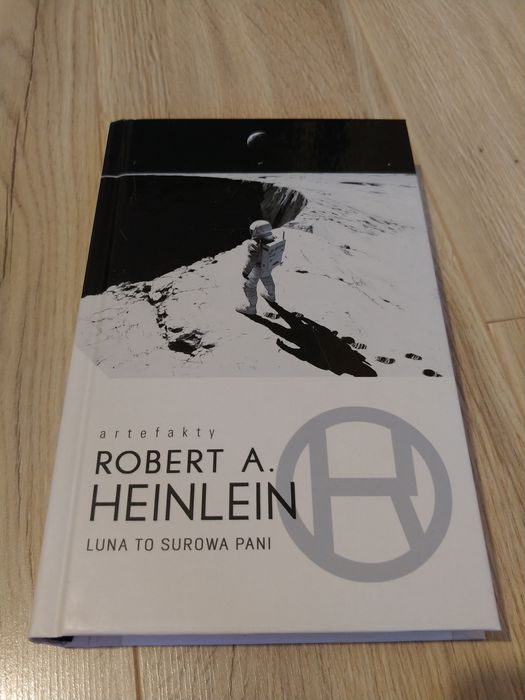 NOWA Luna to surowa pani Robert Heinlein