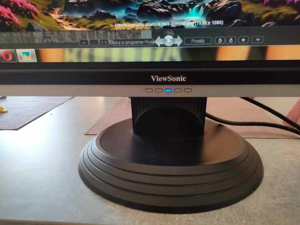 Monitor Viewsonic VA2216W + okablowanie