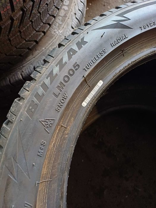 Bridgestone Blizzak LM005 205/50 R17 93V 2019r