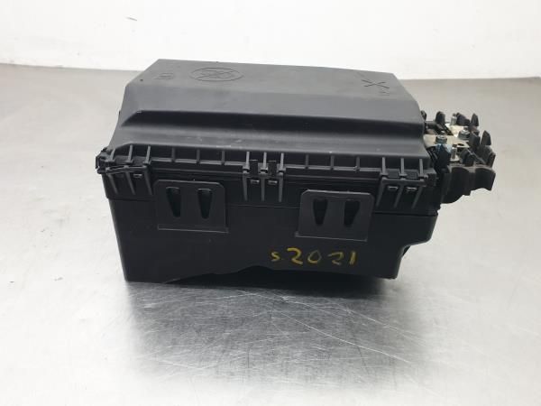 Caixa fusíveis / SAM / BSI OPEL Astra J