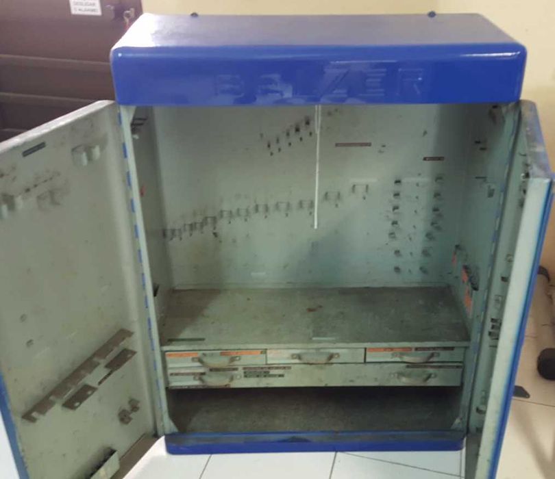 BELZER - Armário para Ferramentas - vintage