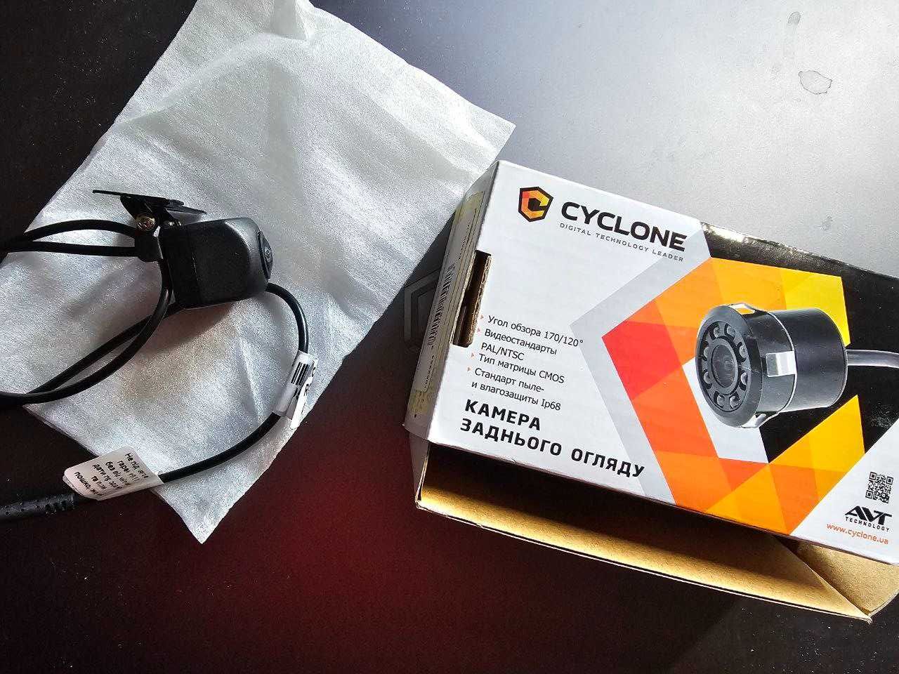 Камера заднього огляду Cyclone RC-55