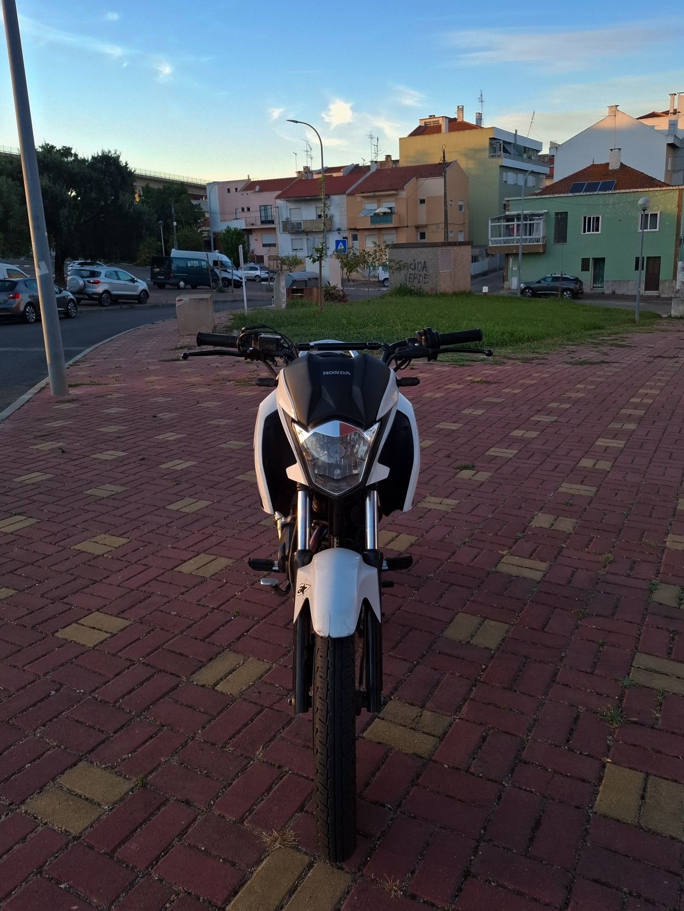 Honda cb125f 2018