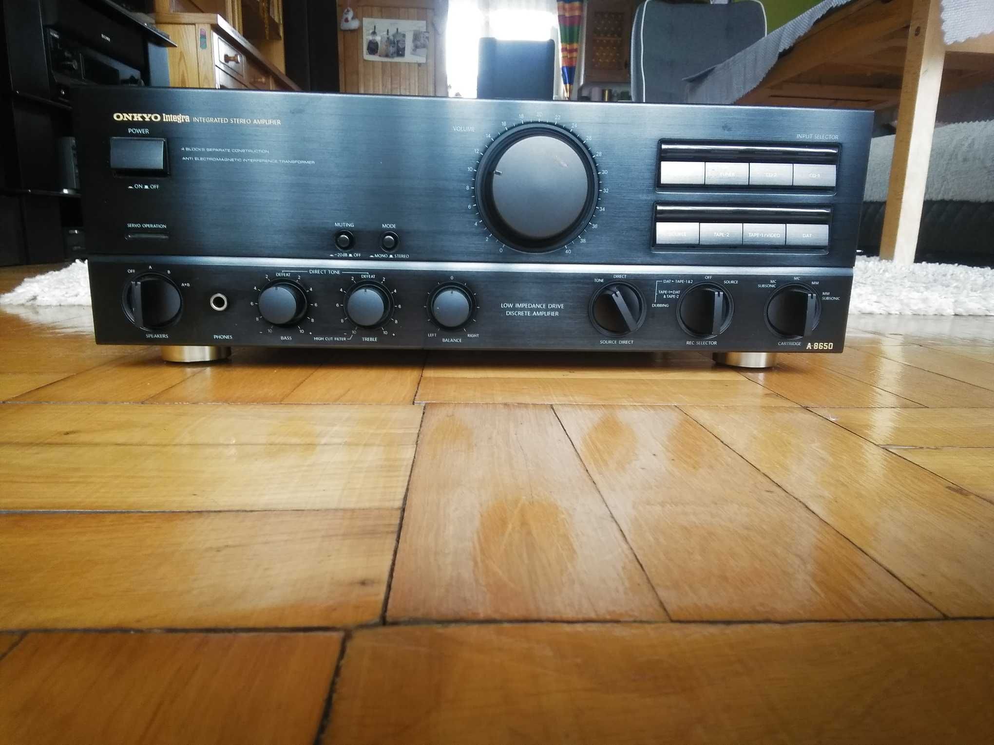 Onkyo A -8650  w bardzo dobrym stanie!