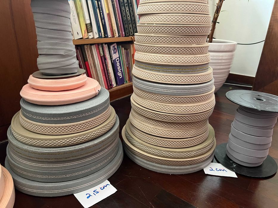 Elásticos em rolo – várias larguras (2 cm, 2,5 cm, 3 cm e 3,5 cm)