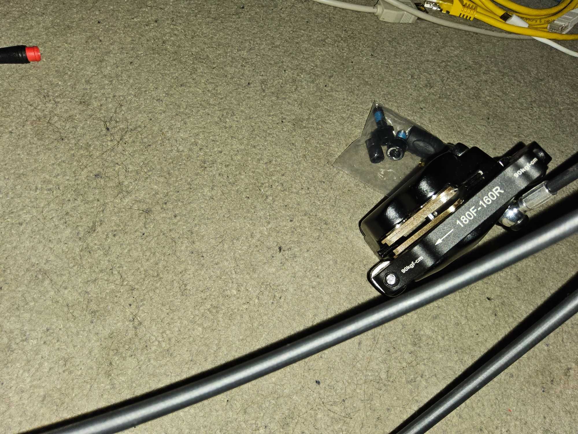 Hamulec hydrauliczny 4 tłoczkowy NUTT do elektrycznej hulajnogi roweru