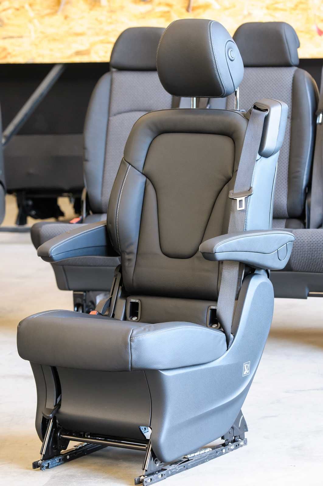 Сидіння капітанки салон Mercedes V-класу Vito W447 Т5 Т6 Віваро Трафік