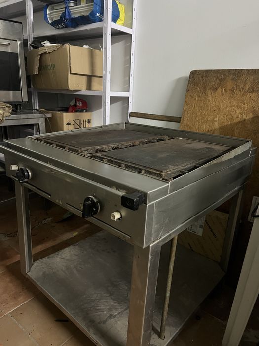 Grelhador profissonal com mesa inox