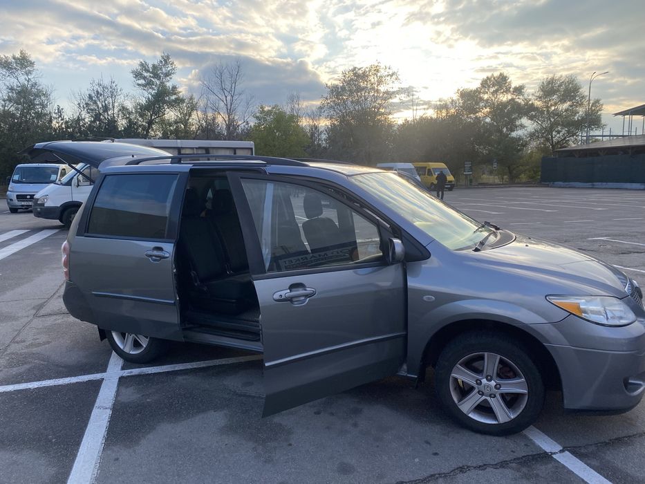 Продам власне авто Mazda MPV 2.0 дизель 2004 р.в.