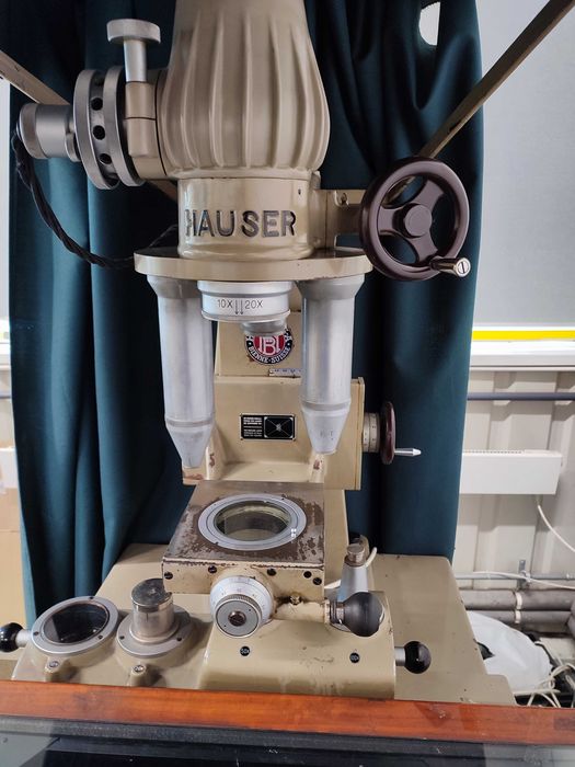 Projektor profilowy HAUSER 215