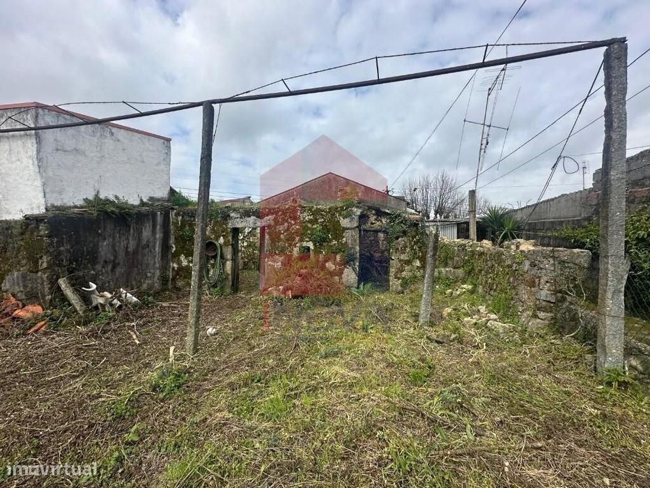 Moradia para restauro, Dume