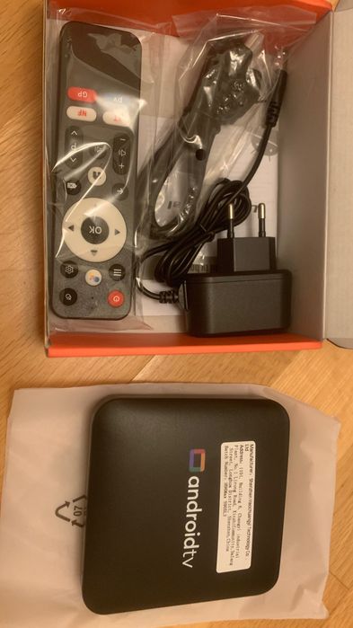 Смарт тв приставка H96max s905l3 tv box