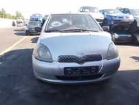 TOYOTA YARIS I 99-03 1SZ-FE 1.0 16V KOLOR 199 LAMPA PRZÓD PRAWA LEWA