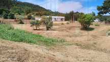 Terreno Urbano em Urbanização no meio da natureza com infraestruturas