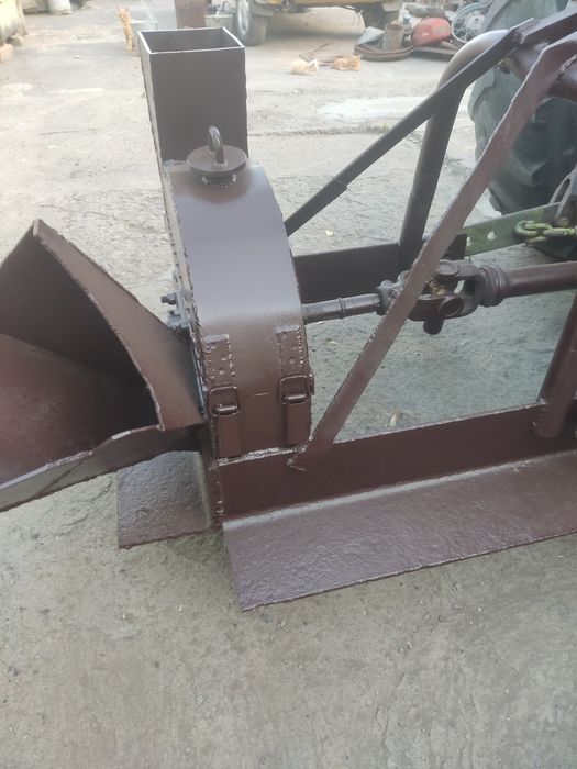 Щіпоріз навісний