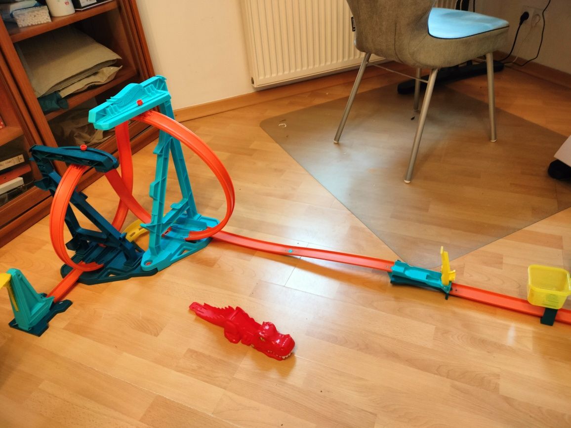 Tor Hot Wheels track buldier