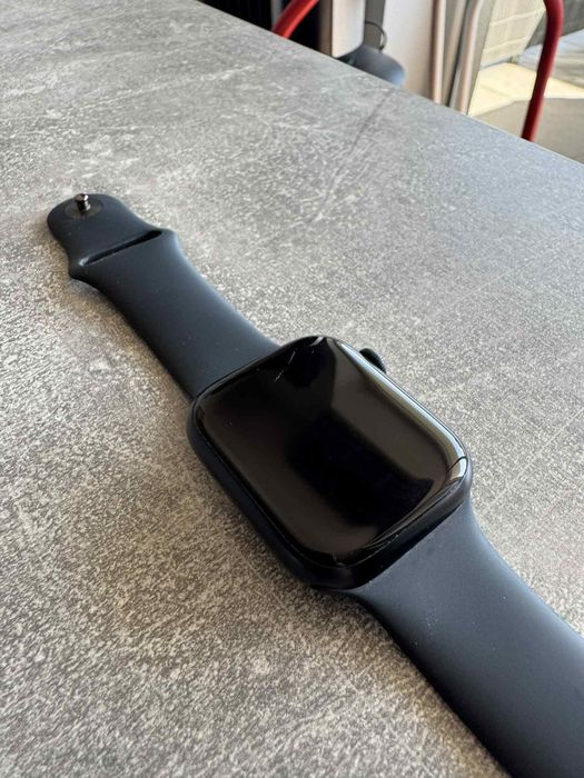 Smartwatch Apple Watch Series 9 GPS 45mm Midnight M/L GPS
Stan: używan