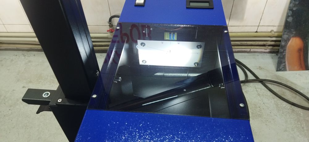 Регулировка фар на стенде с лазерным позиционированием. Светодиоды.