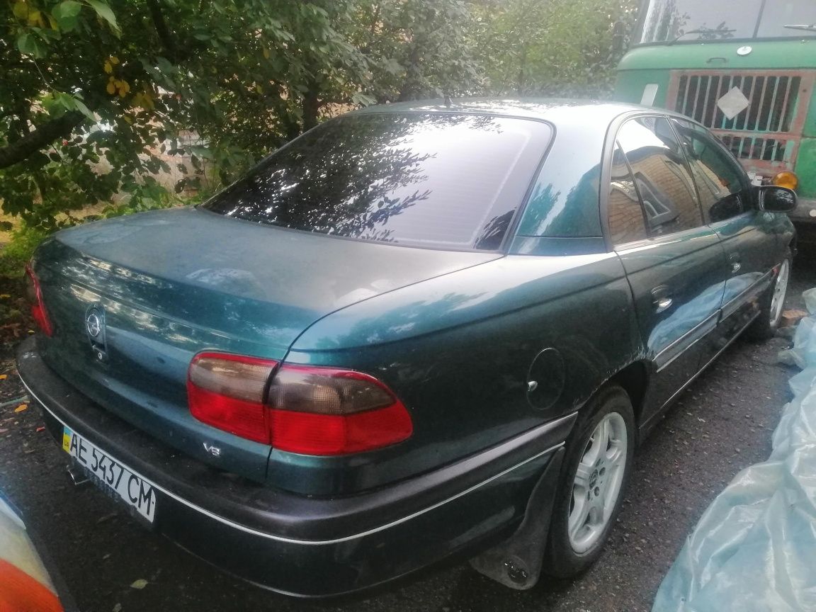 Opel Omega V6 3.0