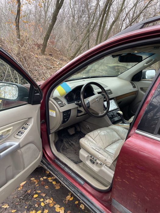 Продається Volvo XC90