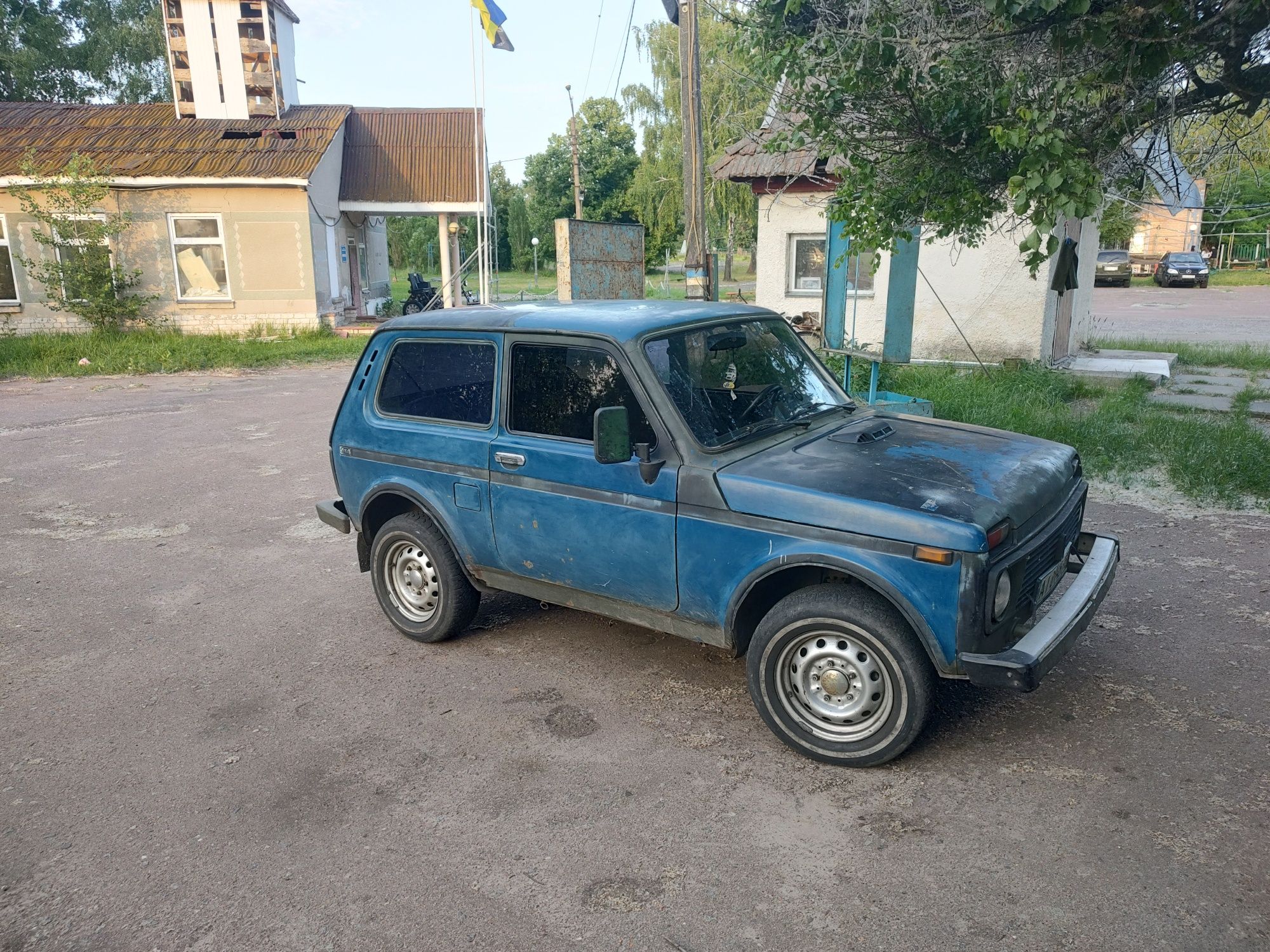 Продам ваз 21213