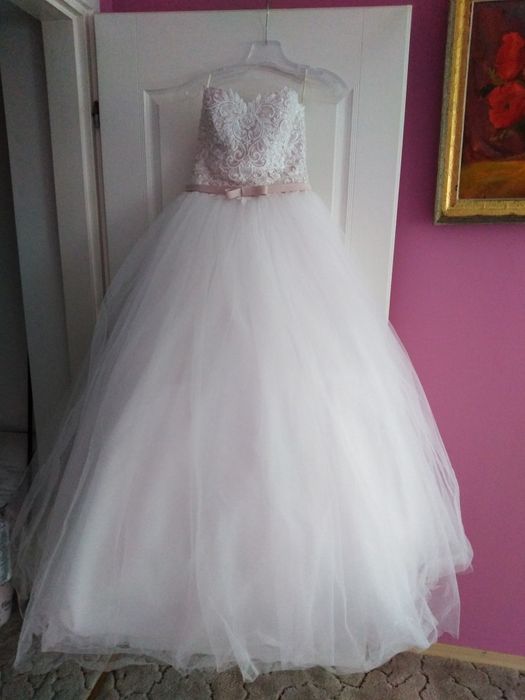 Suknia ślubna Księżniczka roz. 34/36 model Peonia