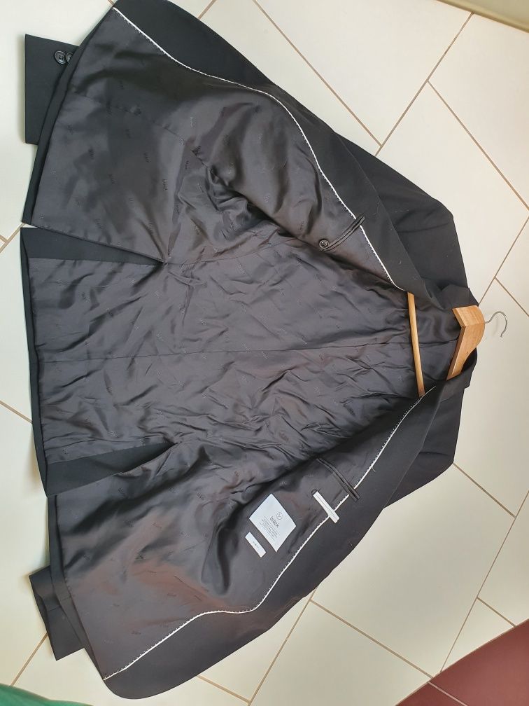 Marynarka młodzieżowa na 148  cm slim fit 60 proc wełny