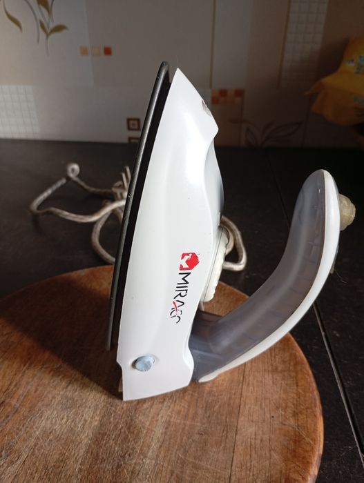 Продам портативный утюг