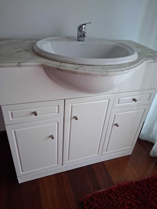 Móvel para casa de banho