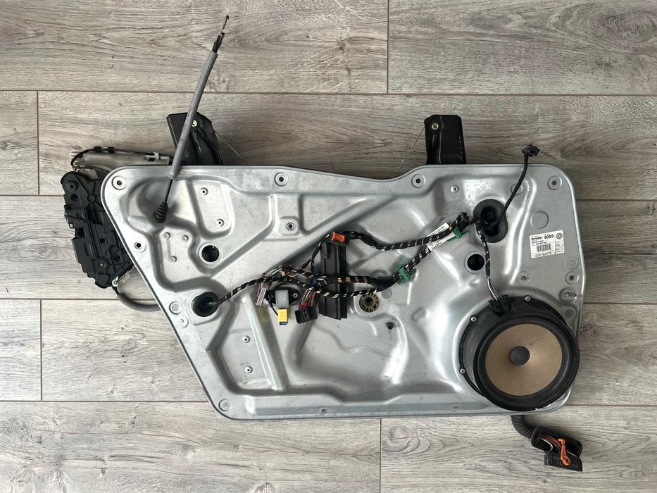 Механізм склопідйомника передній лівий VW Tiguan (5N0837461)