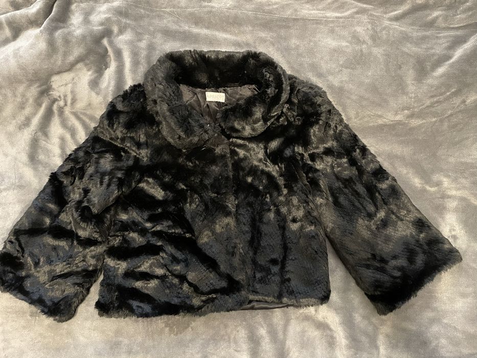 Шубка жіноча APRICOT