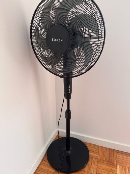 Ventoinha Becken com comando — 3 velocidades e oscilação ajustável
