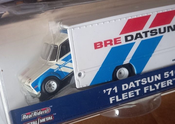 Team transport Datsun hot wheels rodas borracha