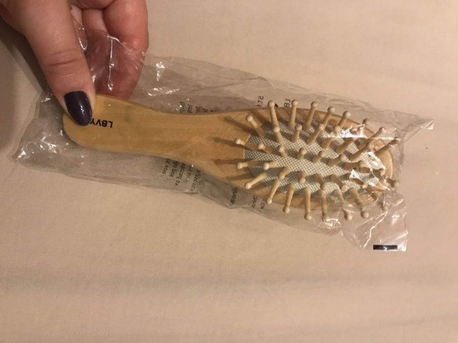 Naturalna nowa drewniana szczotka do włosów ekologiczna bambusowa brąz