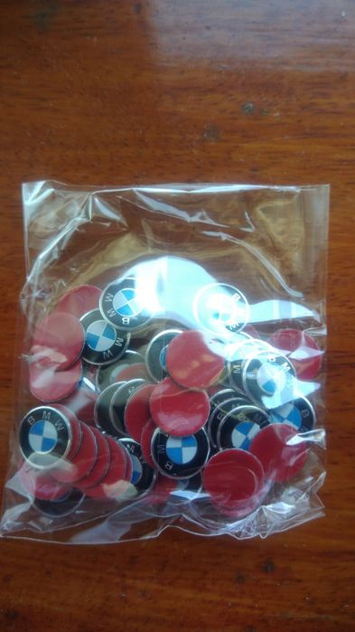 Bmw chave e jantes M símbolo