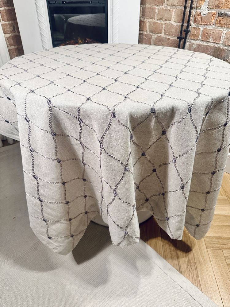 Elegancki obrus lniany 127 x 205 cm