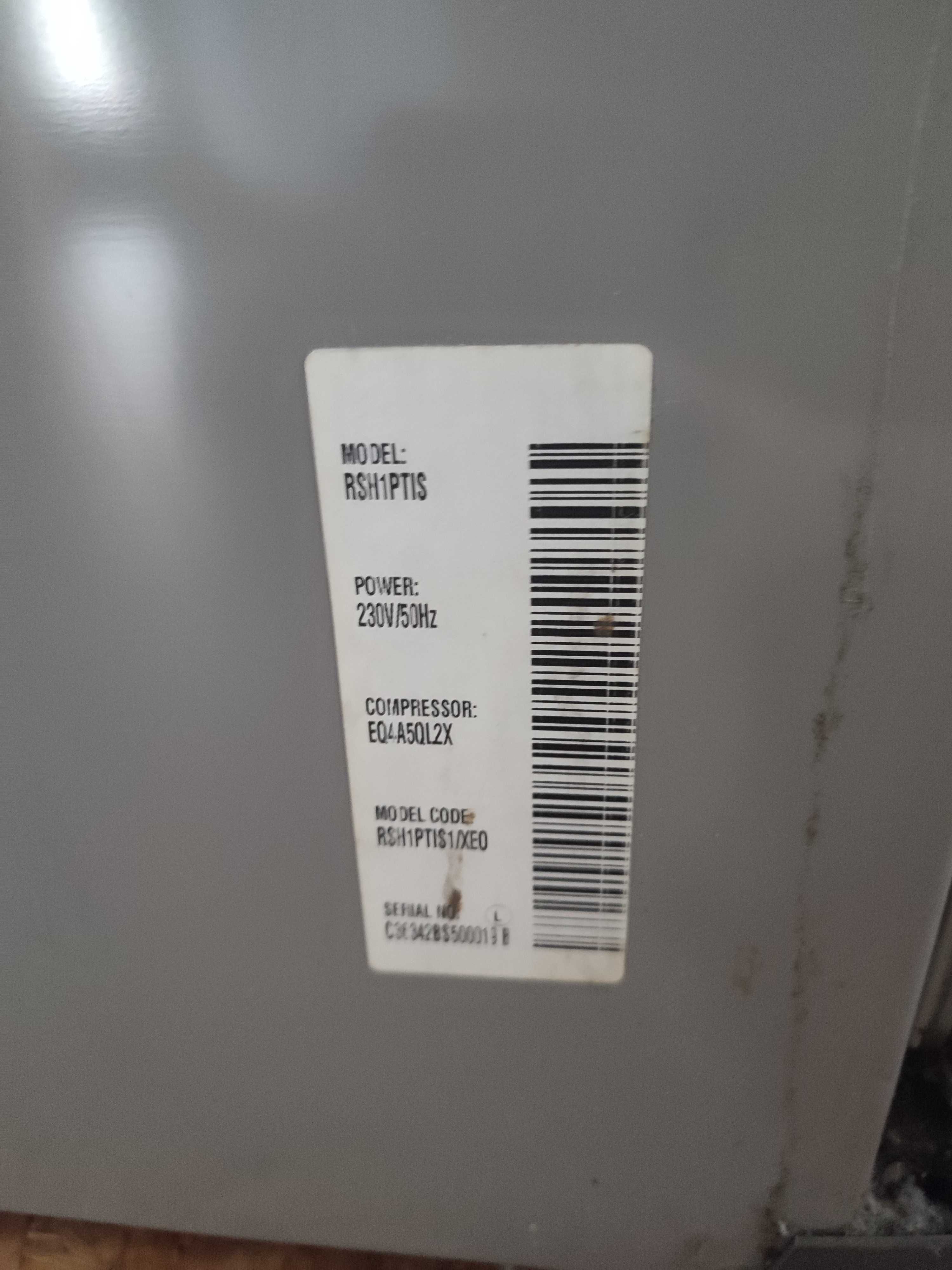 Lodówka Samsung Side by Side z kostkarką, uszkodzona