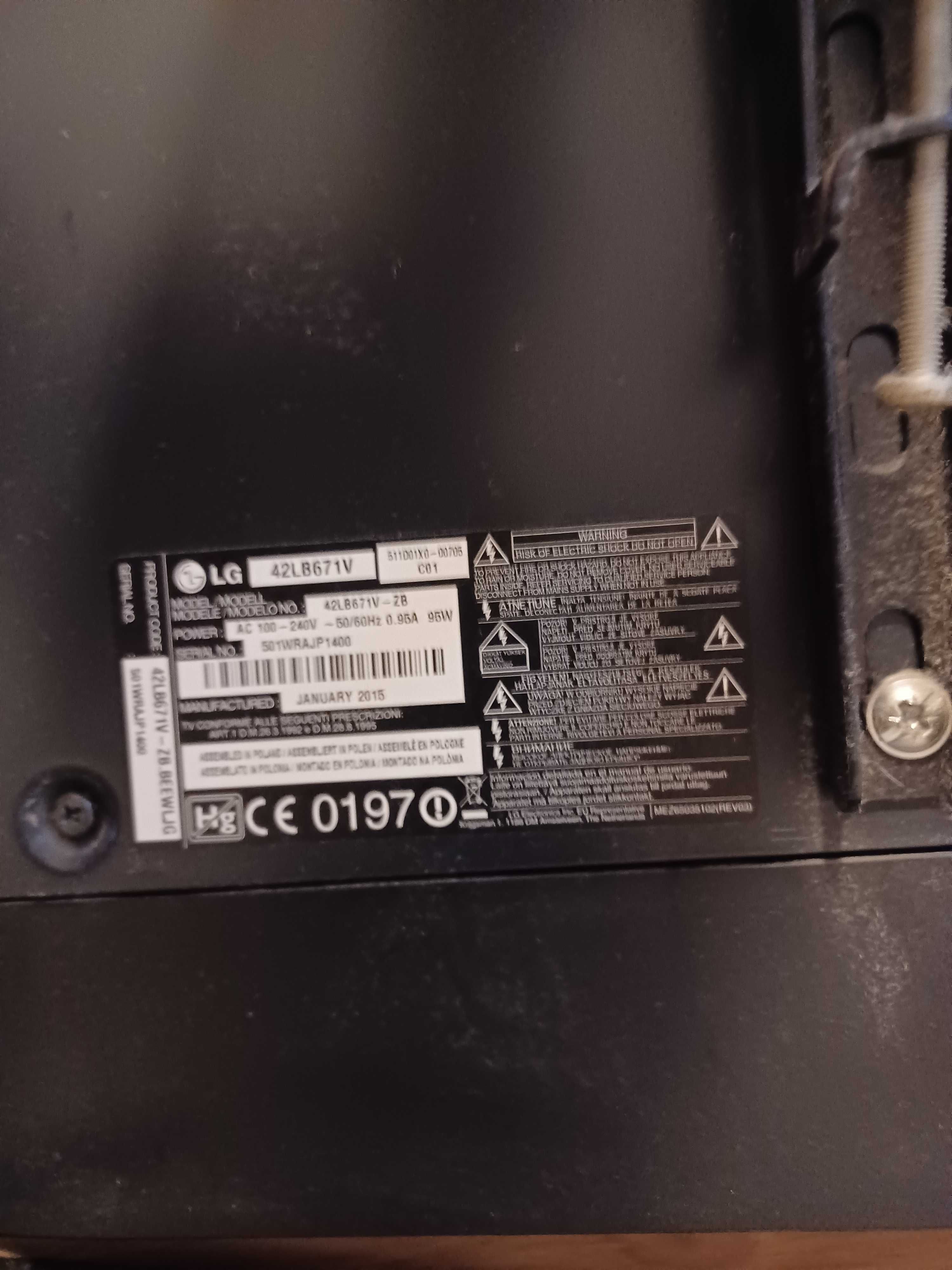 Telewizor smart tv lg  uszkodzony 2 piloty