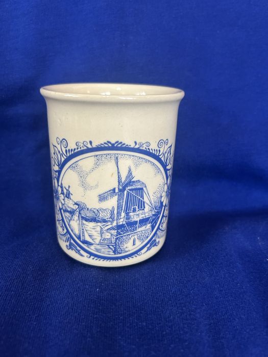 Kubek Wiatraki stara porcelana Tulowice